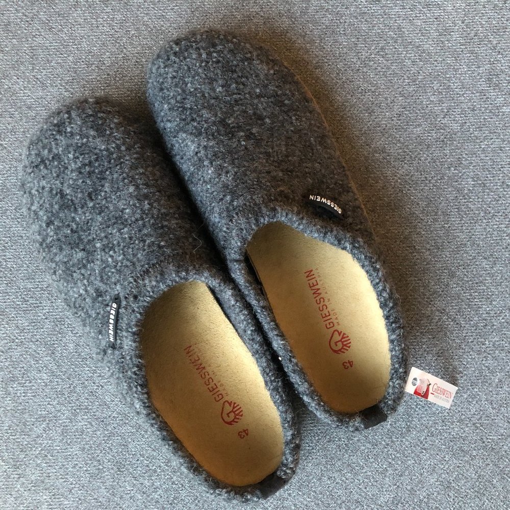 Giesswein slippers, EU 43